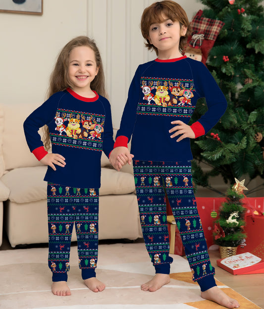 Pijamas Navideños Familiares a Juego - Diseño de Reno y Tartán - Image 2