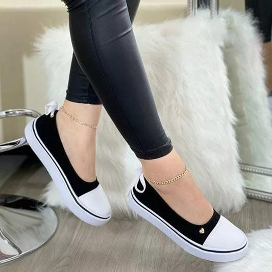 Zapatos Casuales para Mujer con Cordones y Suela Plana - Image 2