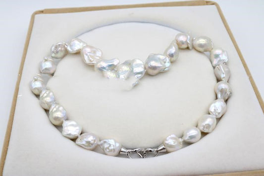 Collar de Perlas Barrocas Nude con Brillo Elegante - Image 2