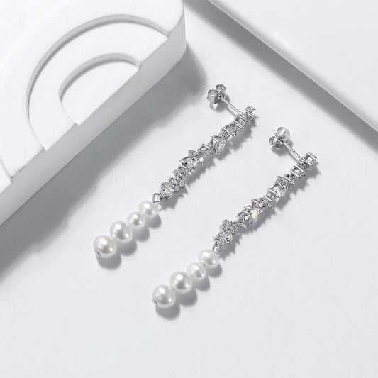Aretes de Perla Brillante con Borla y Circonita Incrustada - Image 2
