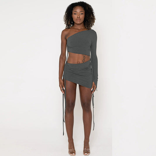 Conjunto Crop Top Asimétrico con Falda Fruncida Lateral - Image 2