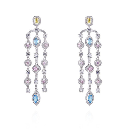 Aretes Largos de Cobre con Circonita Geométrica y Borla para Mujer - Image 2
