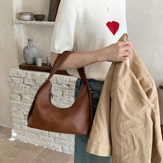 Bolsa de Moda Texturizada en Forma de Media Luna para Axila - Image 2