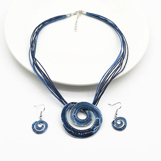Conjunto de Collar y Aretes Geométricos con Líneas de Cera - Image 2