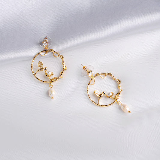 Aretes de perla con rama circular - Diseño elegante y minimalista - Image 2