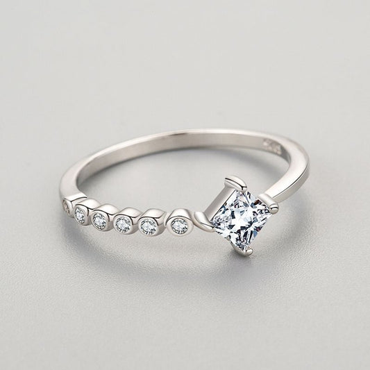 Anillo de Plata Esterlina con Diseño Personalizado Único - Image 2