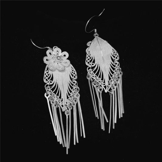 Aretes de Plata Esterlina con Borla Floral - Image 2