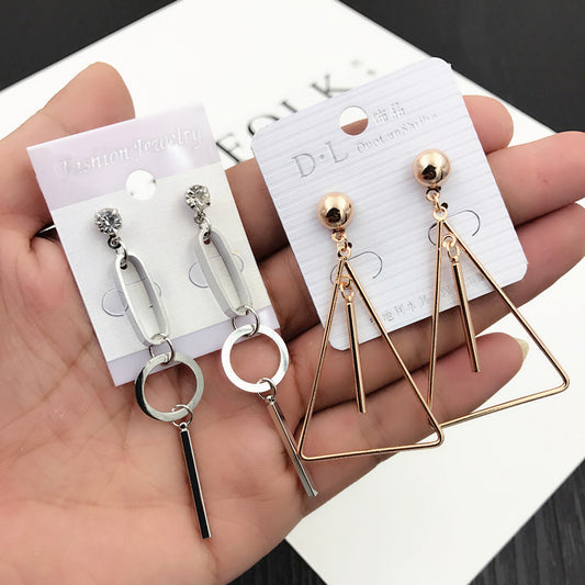 Aretes Coreanos Asimétricos con Flor de Perla y Moño - Image 2