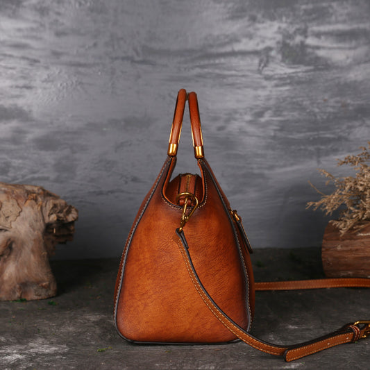 Bolso Mensajero de Cuero Genuino con Patrón Totem - Cartera Retro de Piel Natural para Mujer - Image 2