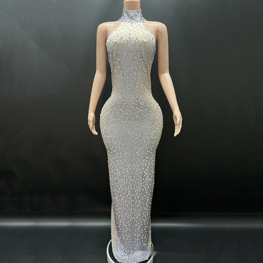 Vestido de Gala Plateado con Cristales Brillantes para Eventos Especiales - Image 2