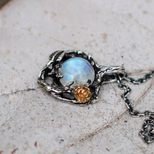 Collar Colgante de Piedra Lunar Sintética con Rama de Hojas - Diseño Separación de Colores - Image 2