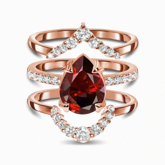 Anillo de Plata Esterlina con Zirconia en Tres Niveles y Detalles en Oro Rosado - Image 2