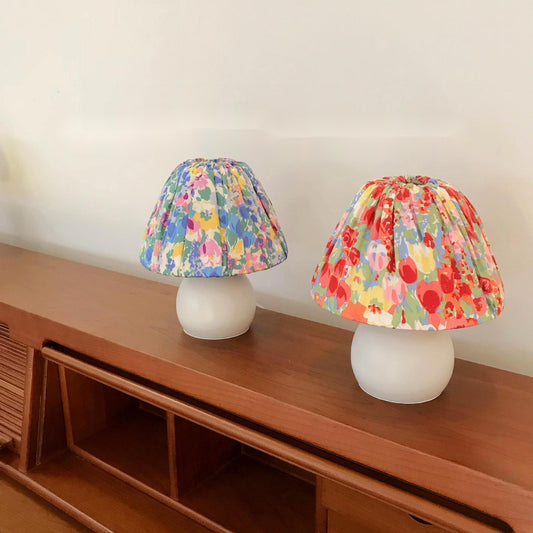 Lámpara de Mesa Nórdica para Dormitorio - Decoración Elegante - Image 2