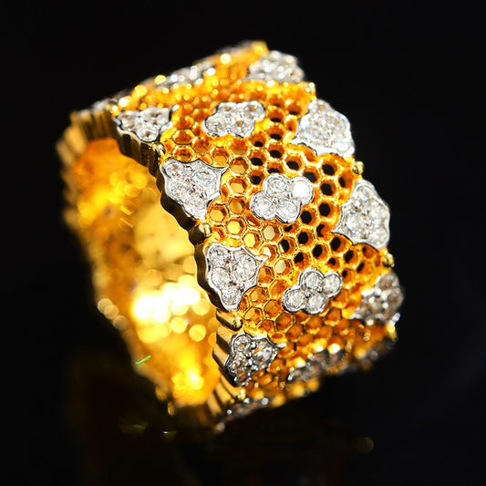 Anillo de Diamante Vintage con Encaje Ancho - Image 2
