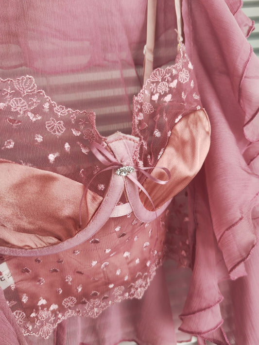 Conjunto Dos Piezas: Cardigan Chiffon con Encaje y Tirantes - Image 2