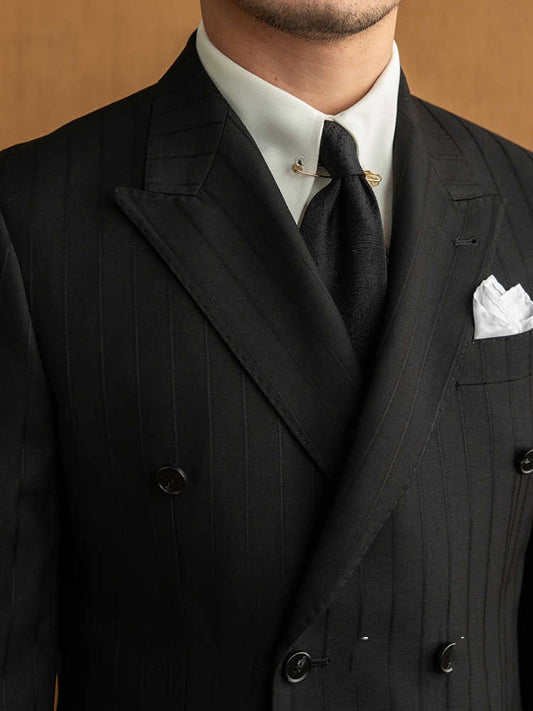 Traje Ejecutivo de Rayas Dobles Botones Negro Versátil - Image 2