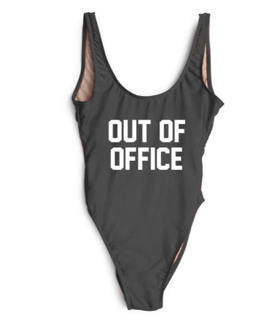 Traje de Baño Fuera de Oficina - Image 2