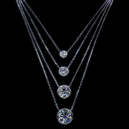 Conjunto de Aretes y Collar de Moissanita Calada de Lujo Accesible - Image 2