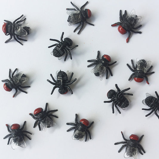 Modelo de Mosca en PVC Realista para Halloween - Image 2