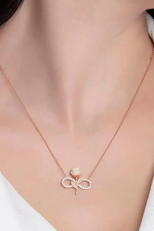Collar Infinito Rosa Blanca en Plata 925 con Baño de Oro Rosado y Circonita - Image 2