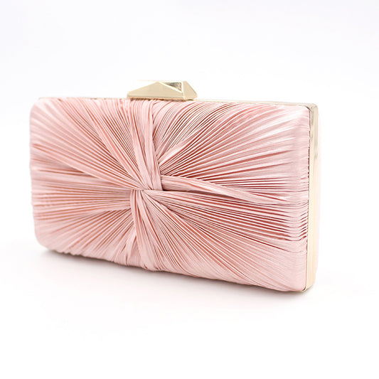 Bolso de Noche Elegante con Pliegues y Asa de Cadena - Image 2