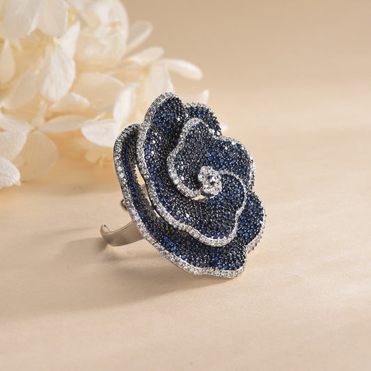 Anillo Floral 3D con Zirconia y Zafiro Negro para Mujer - Image 2