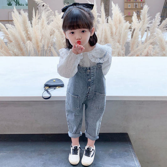 Conjunto Infantil: Overol Denim con Blusa de Encaje - Image 2