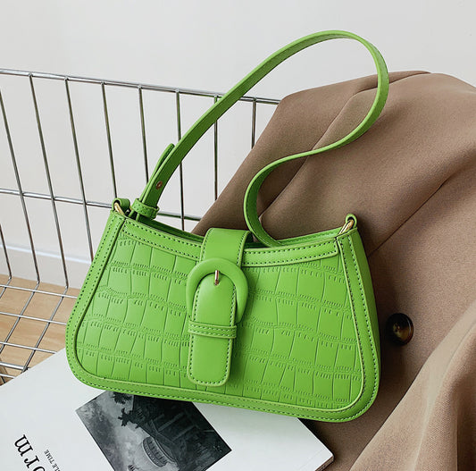 Bolso Bandolera de Textura Premium con Diseño Versátil - Image 2