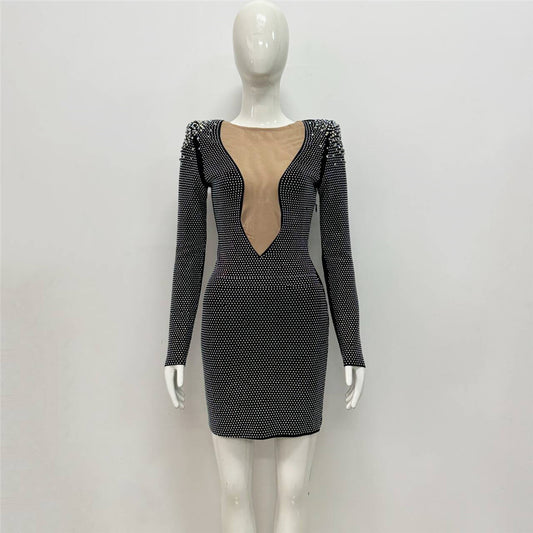 Vestido Ajustado con Strass y Diseño Cruzado - Image 2