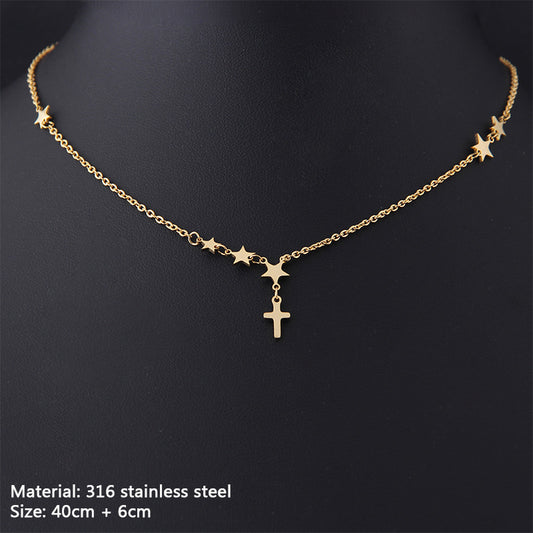 Collar de Cadena Clavícula con Cruz y Perlas Dorado - Image 2