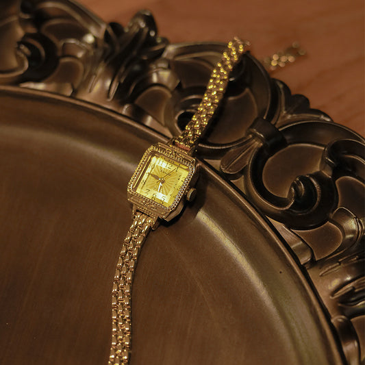 Reloj Vintage para Mujer con Detalles en Cobre - Estilo Clásico Atemporal - Image 2