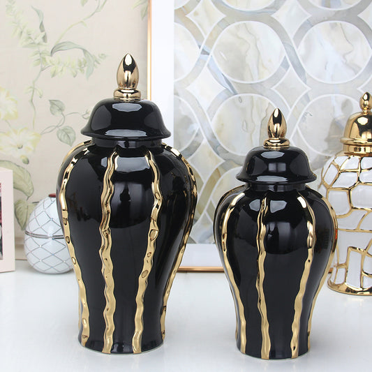 Jarrón Decorativo Templo en Cerámica con Patrón Oro Negro - Image 2