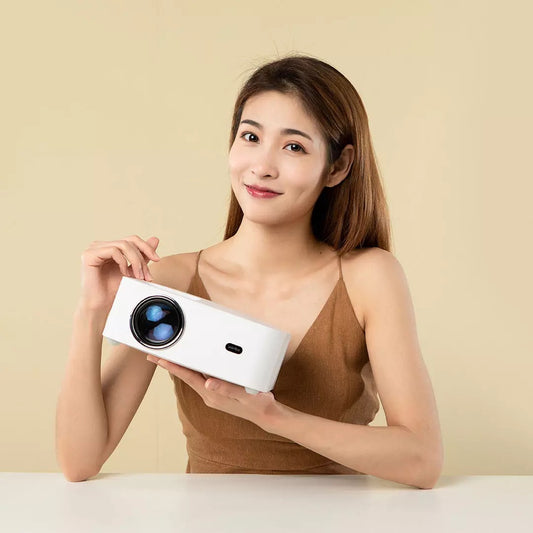 Proyector Portátil 4K Ultra HD Conectado a Móvil - Image 2