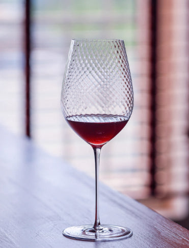 Copa de Vino Tinto Diseño Rayado Premium con Elegancia Sofisticada - Image 2
