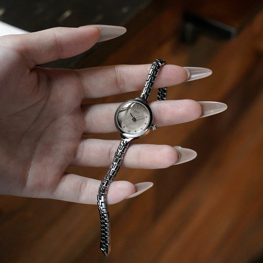 Reloj Elegante Resistente al Agua para Mujer - Diseño Minimalista Premium - Image 2