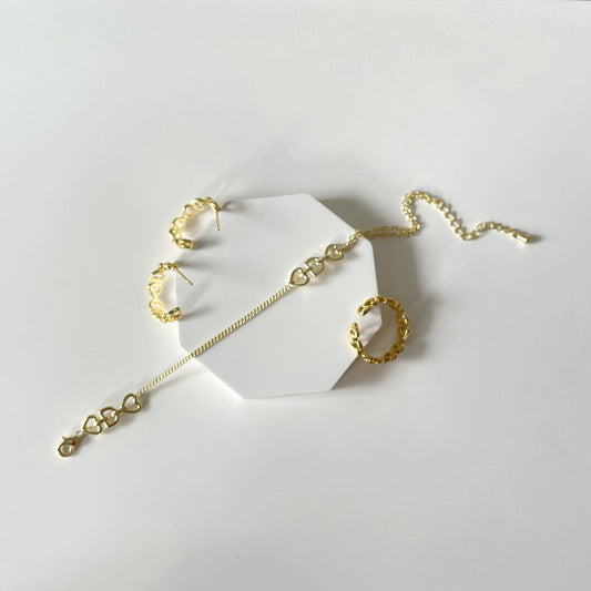 Conjunto de Joyería Minimalista Carta de Amor - Anillo, Pulsera y Aretes - Image 2