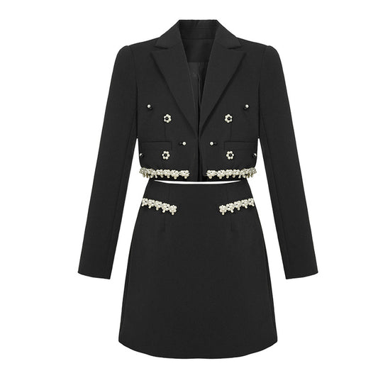 Conjunto de Traje Ejecutivo con Perlas - Blazer Corto y Falda Tubo - Image 2