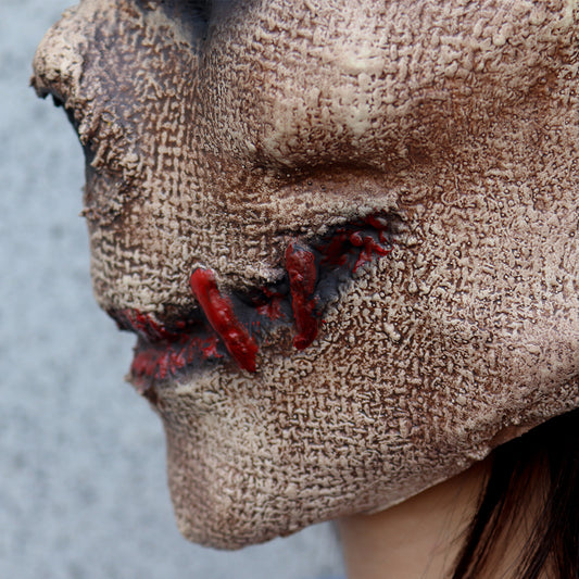 Máscara de Terror Cosplay Halloween con Costuras - Accesorio para Fiestas y Disfraces - Image 2