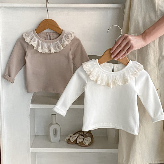 Blusa Base de Encaje Versátil para Niña - Image 2