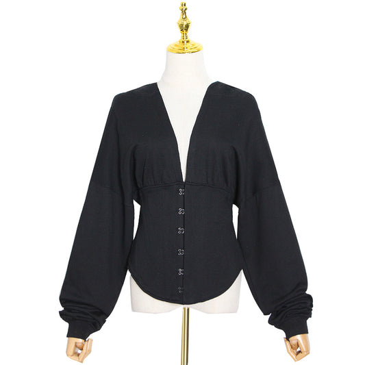 Sudadera Negra con Capucha para Mujer - Estilo Casual Versátil - Image 2