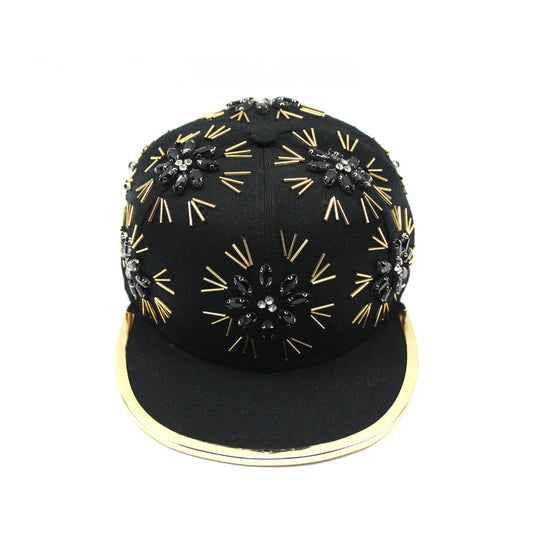Gorra Hip Hop con Cristales Coloridos y Borde Metálico para Presentaciones - Image 2