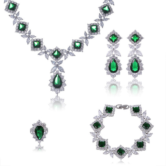 Conjunto de Joyería Elegante con Zirconia: Collar, Aretes, Pulsera y Anillo - Image 2