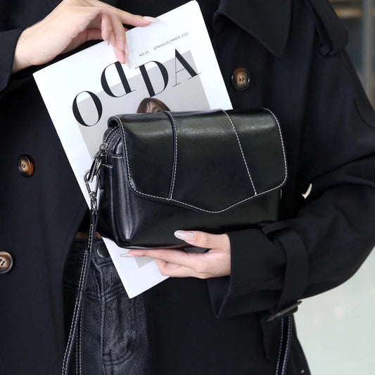 Bolso Crossbody de Cuero para Mujer con Cierre de Cremallera - Image 2