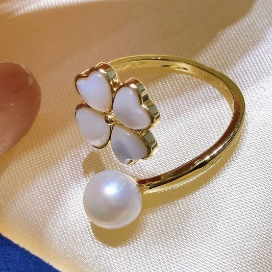 Conjunto de Joyería Nácar: Aretes, Anillo y Collar - Image 2