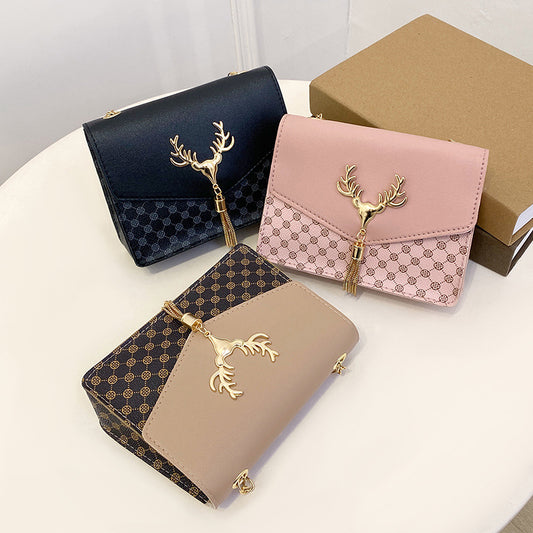 Bolso Crossbody Cuadrado Pequeño con Cadena y Detalle de Borla - Diseño Bicolor Elegante - Image 2