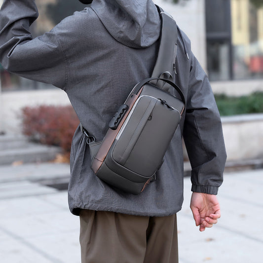 Bolsa Deportiva Impermeable para Hombre con Bandolera - Image 2