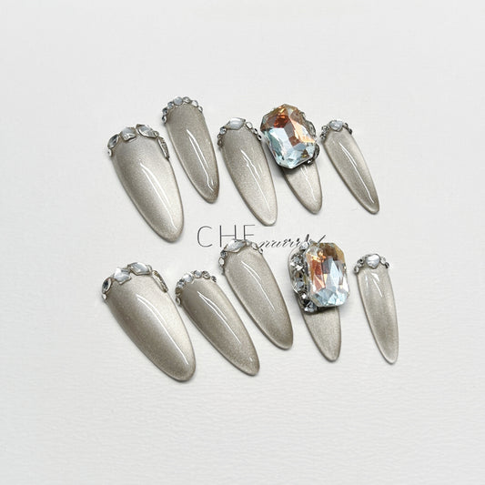 Uñas Postizas Ovaladas Gris Ojo de Gato Premium - Parche de Alta Calidad - Image 2