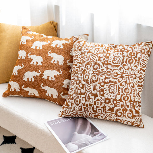 Cojín Decorativo Étnico con Tejido Teñido de Elefante - Image 2