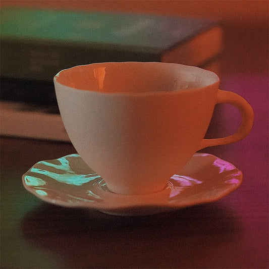 Taza de Café Cappuccino Blanca Minimalista con Diseño Floral - Image 2