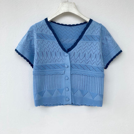 Blusa Corta Tejida con Detalles Calados y Jacquard - Image 2